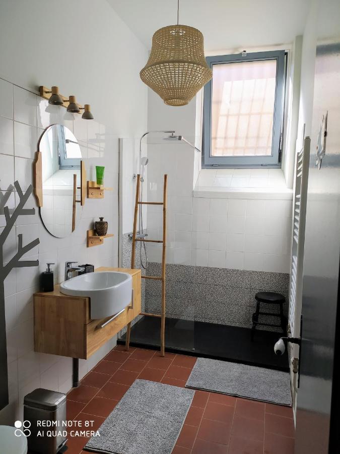 Le Selamat, Logis Xxl Au Calme Avec Terrasse قرقشونه المظهر الخارجي الصورة